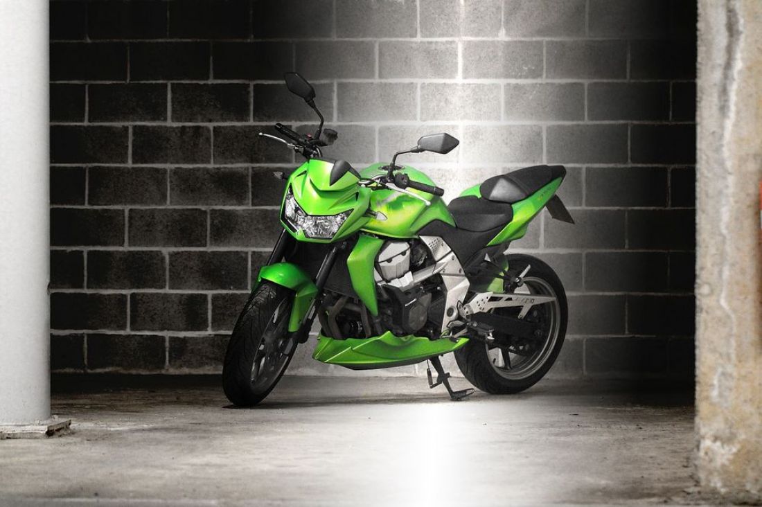 Мотоциклист на «Kawasaki» устроил гонки с полицией по всей Пензе