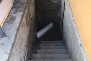 «Бассейн в доме». Житель Пензенской области пришел в ужас от затопленного входа в подвал