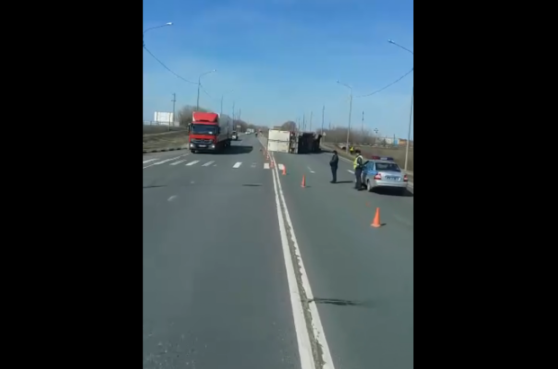 Тело скончавшегося водителя фуры в Пензенской области провисело около девяти часов