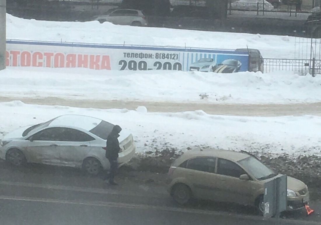 В Пензе на улице Ленина притерлись две «легковушки»