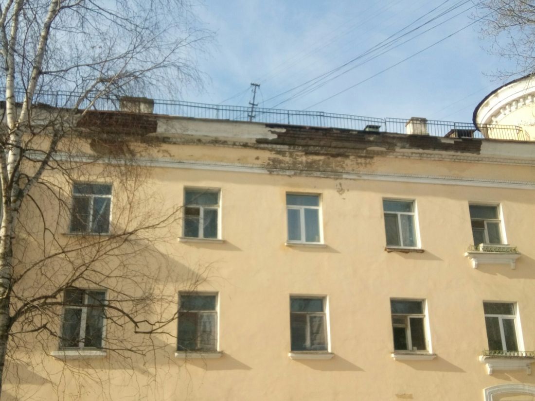 «Крыша прохудилась и течет». Пензенцы рассказывают о печальной истории еще двух домов