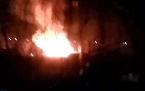 Появилось видео смертельного пожара в Бессоновке