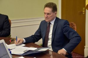 Мэр упрекнул подчиненных в том, что они разучились зарабатывать