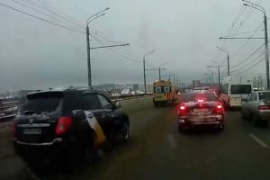 В Пензе «Яндекс.Такси» и «ВАЗ» проскочили за «скорой» по встречке