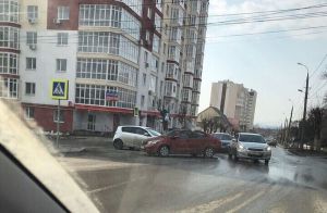 «Там что-то непонятное». В пензенских соцсетях сообщили об аварии на перекрестке Чкалова и Куйбышева