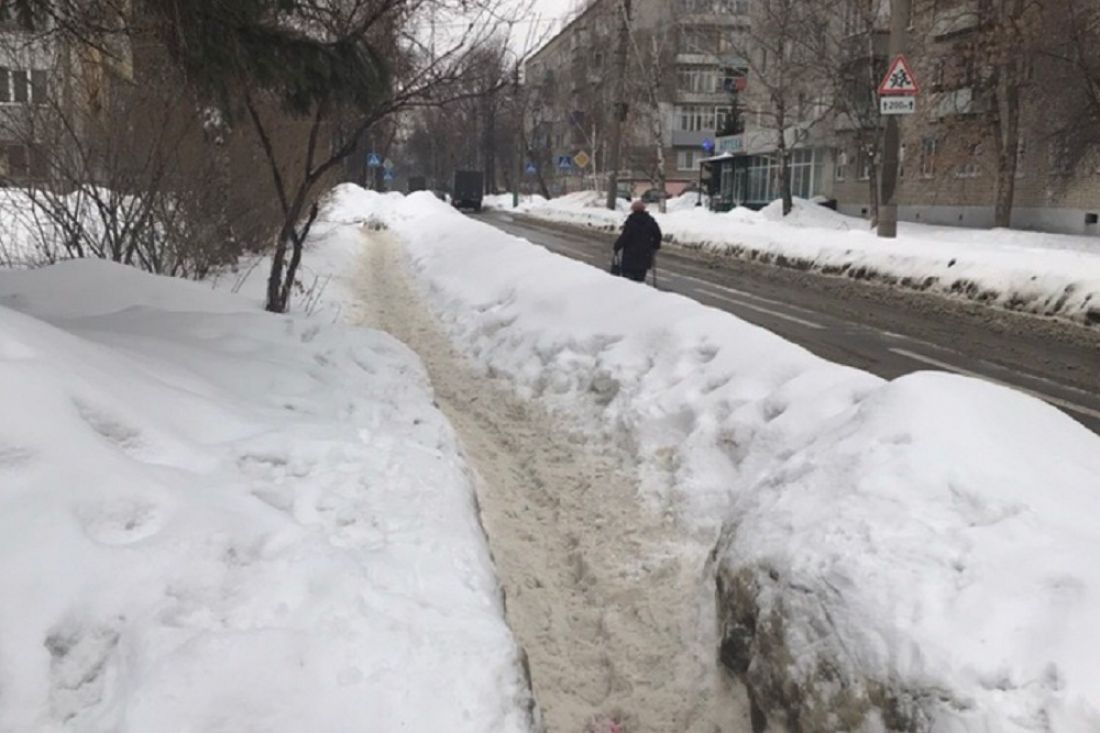 Пензенцы вынуждены ходить по проезжей части, рискуя жизнью