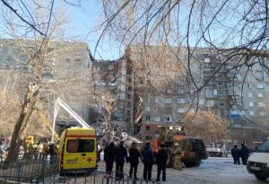 Владимир Путин прибыл в Магнитогорск, где сегодня обрушилась часть многоквартирного дома