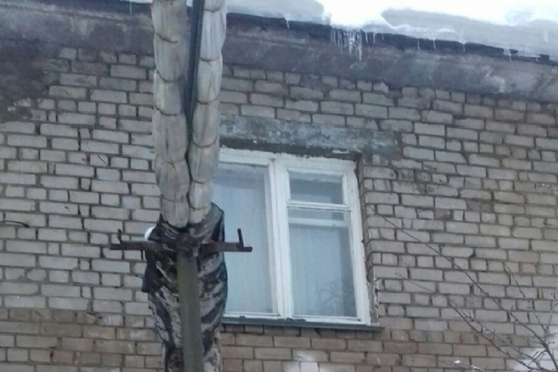 «Скоро упадет». В Пензе начала разрушаться стена очередного жилого дома