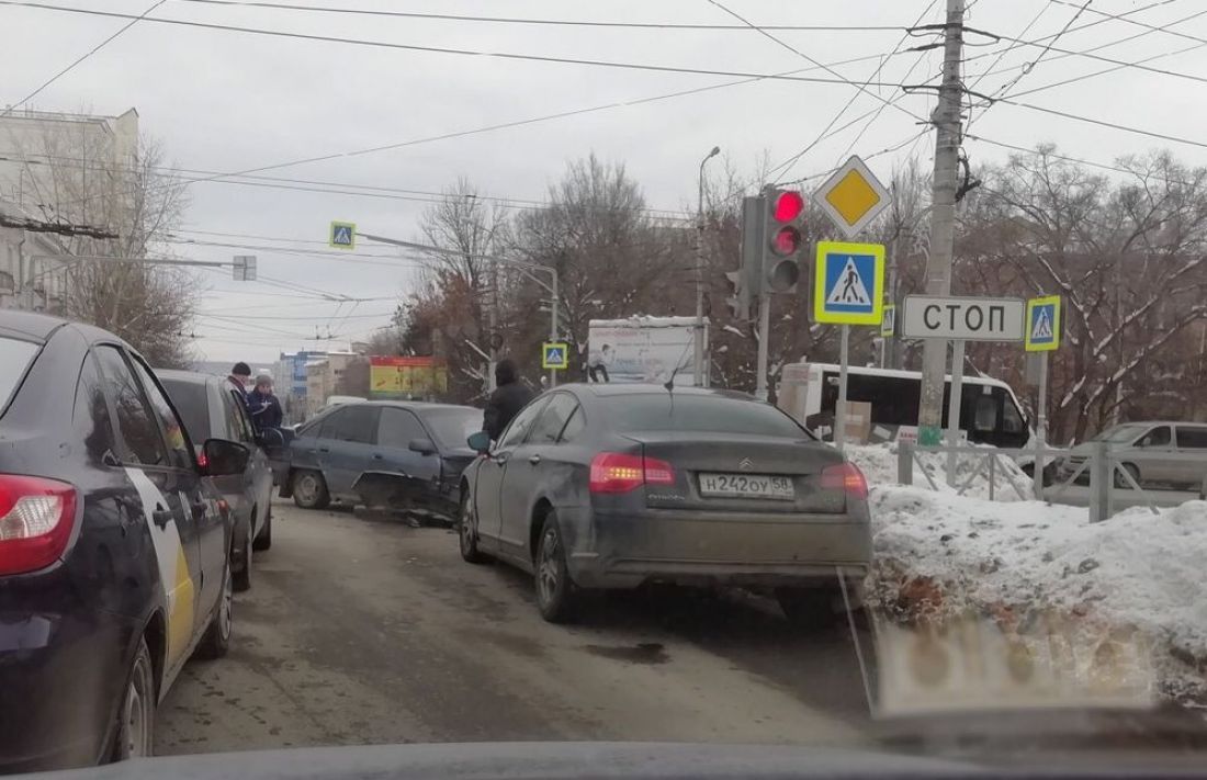 Подборка жестких пензенских ДТП за 12 февраля