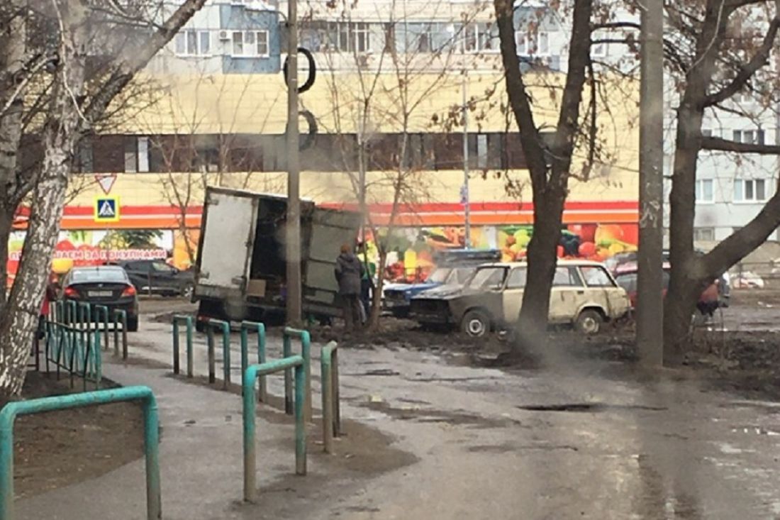 В пензенской Терновке «ГАЗель» провалилась в траншею